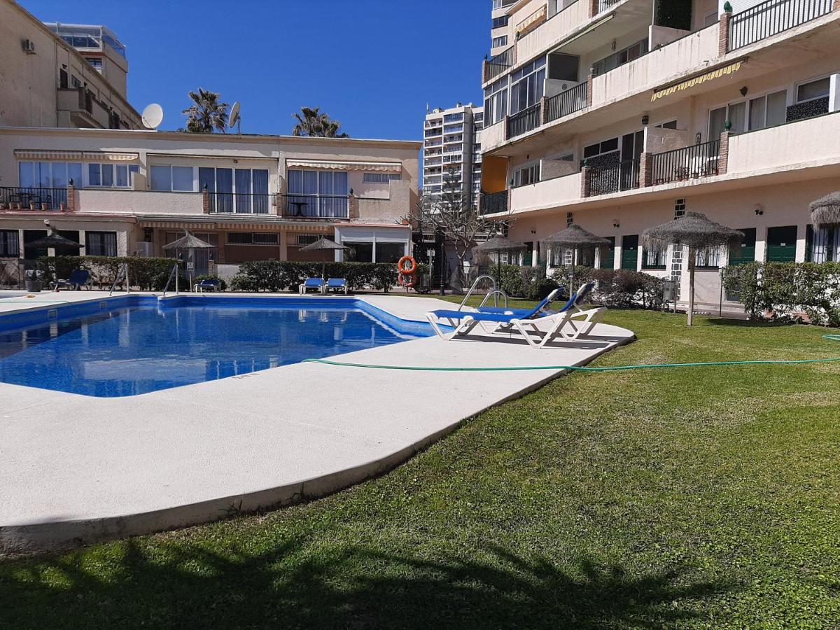 Appartement Apartamento Jazmin Playamar 1ª Linea De Playa à Torremolinos Extérieur photo